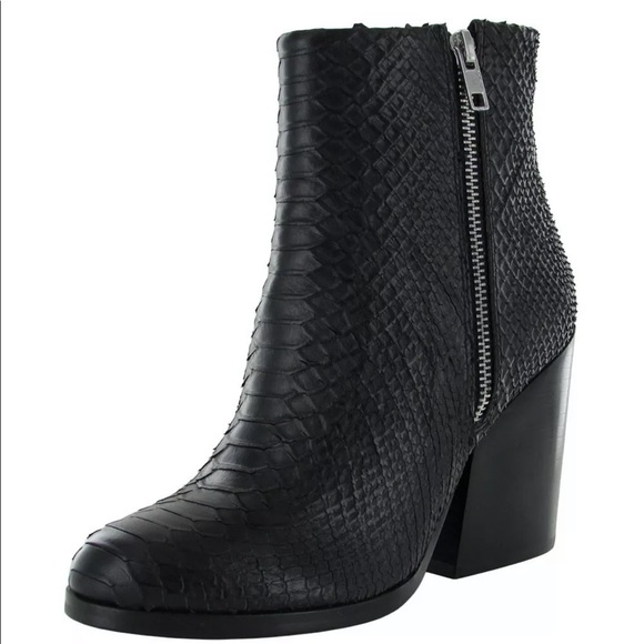 Black booties Peace Love Shea By Steve Madden - Picture 8 of 8